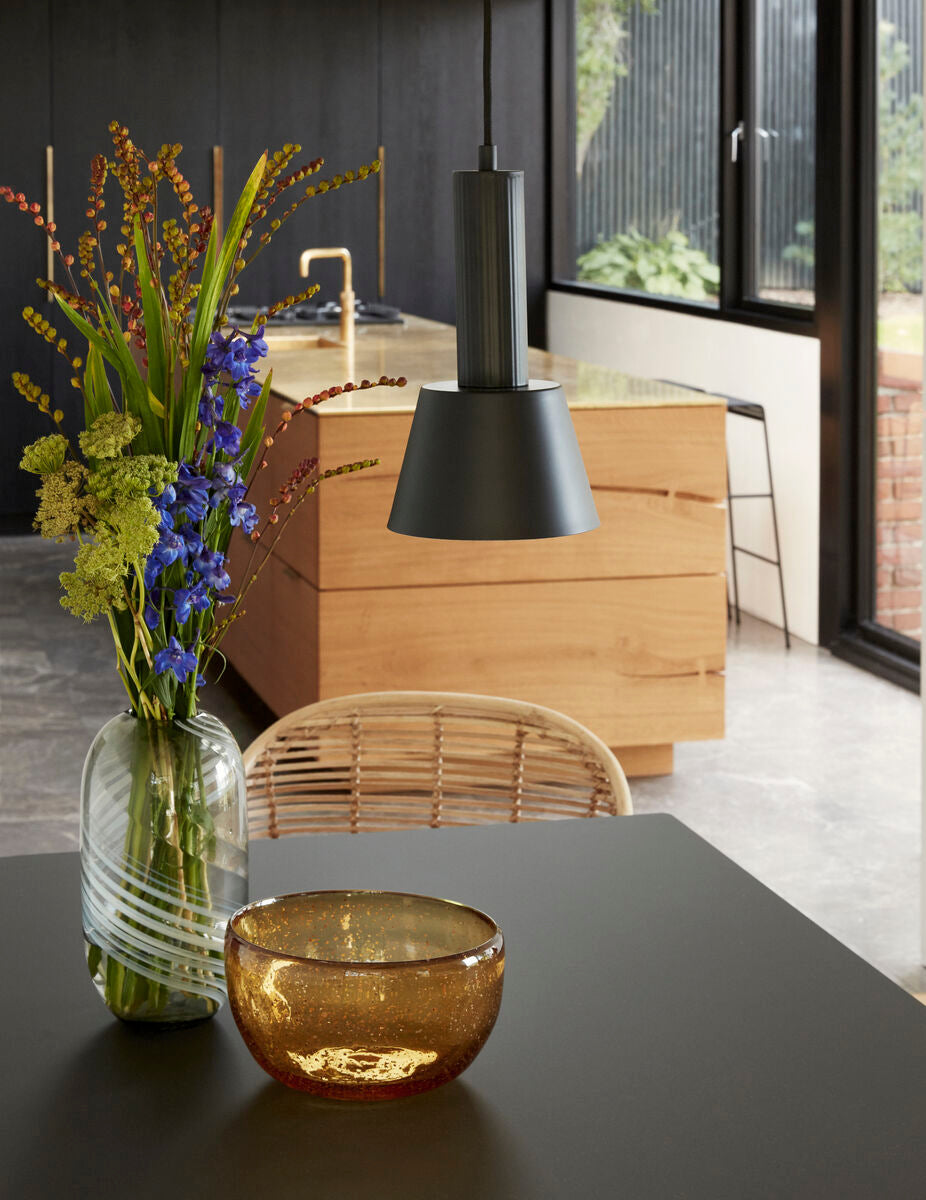 Mono Lamp Black
