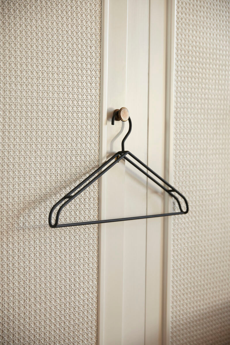 Apply Hangers Black/White (set of 2)