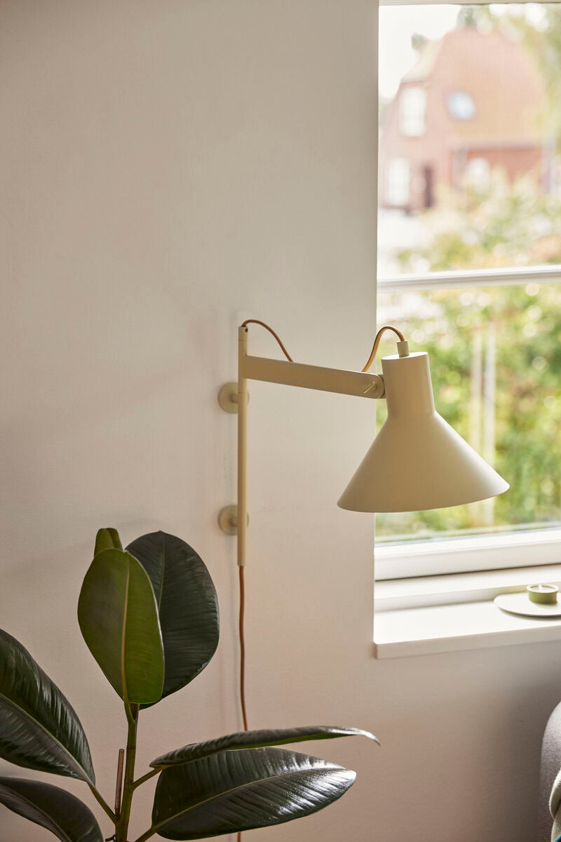 Studio Wall Lamp Beige/Orange